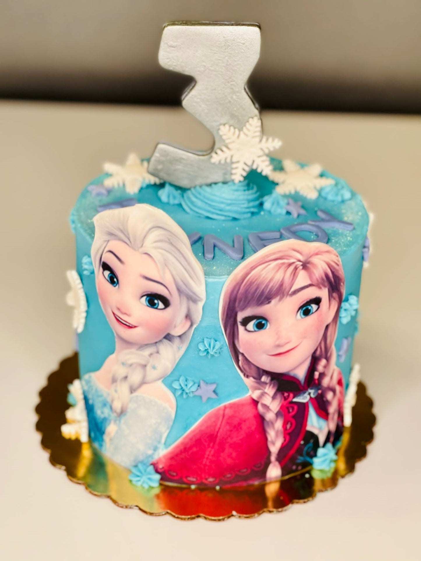 Frozen cake