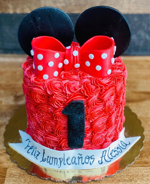 Minnie Mouse Cake