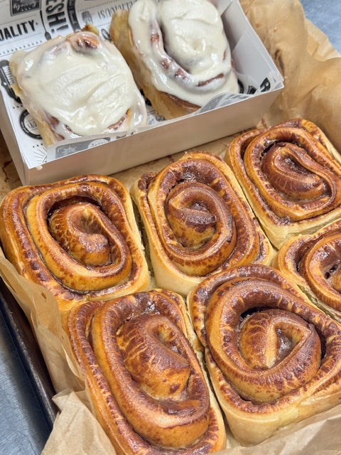 Cinnamon Roll Tray