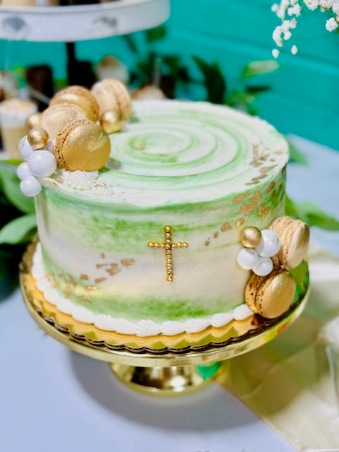 Baptism & First Communion Cake – Cream Buttercream with Gold Cross & custom Macarons