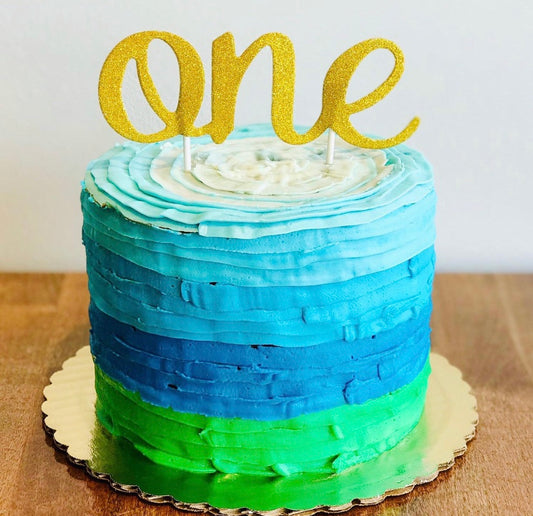 One Smash Cake (buttercream lines)