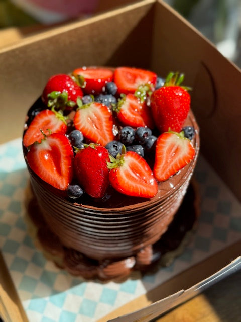 Chocolate Strawberry Cake