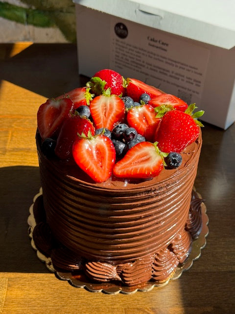 Chocolate Strawberry Cake
