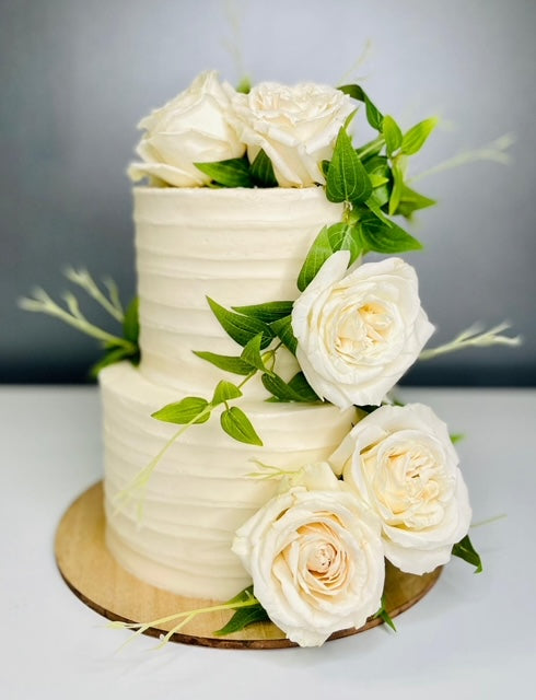 Buttercream w Roses Wedding Cake