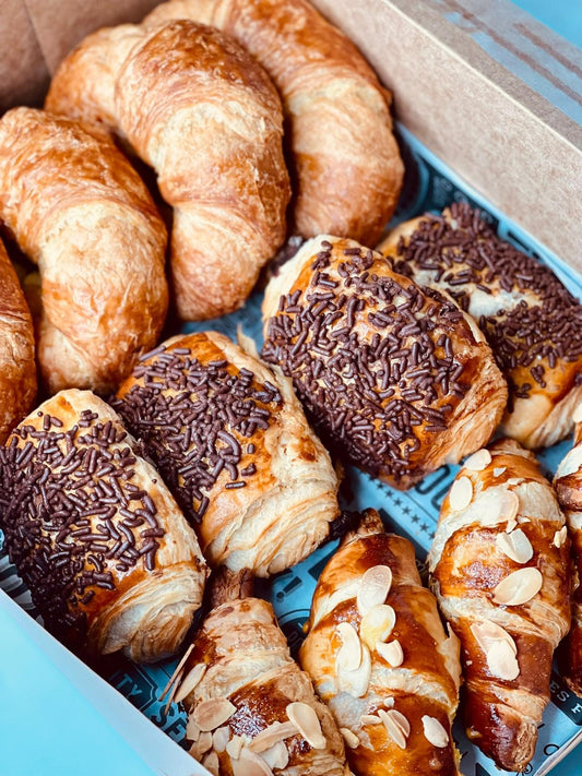 Assorted Croissant Box (12 units)